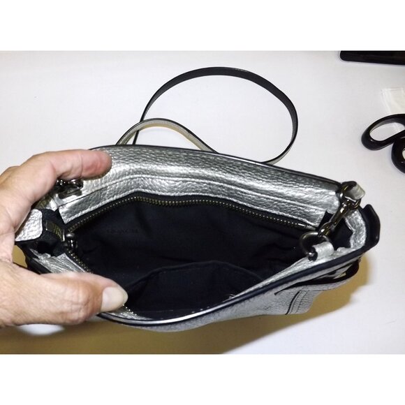 Coach Metallic Swagger Clutch Crossbody Bag Silver Secure Turnlock Closure - Picture 7 of 15